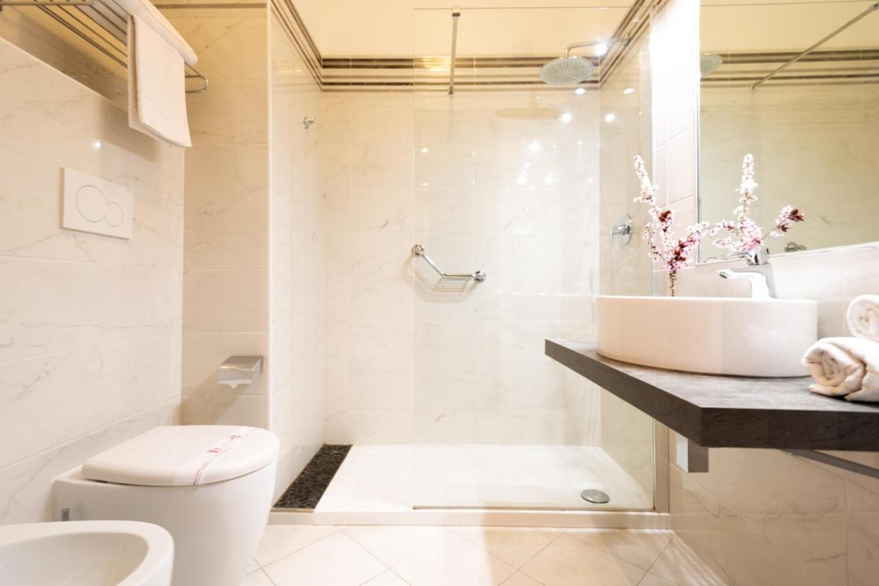 Hotel Castello Artemide Congressi كاستيل سان بييترو تي المظهر الخارجي الصورة